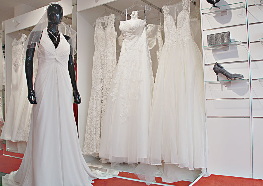 Brautkleider in Lübeck Stockelsdorf bei Brautmode Alawi